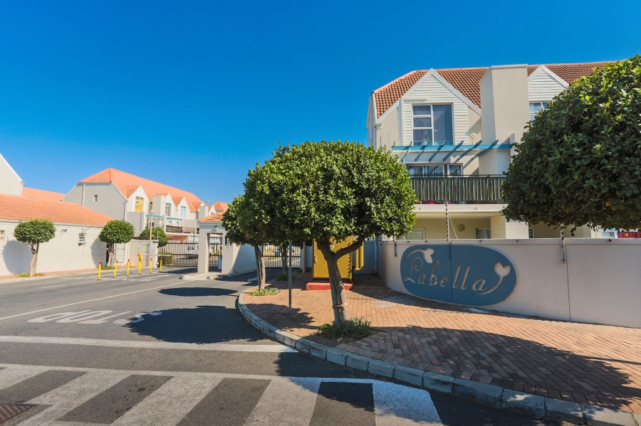 1 Bedroom Property for Sale in Gordons Bay Central Western Cape